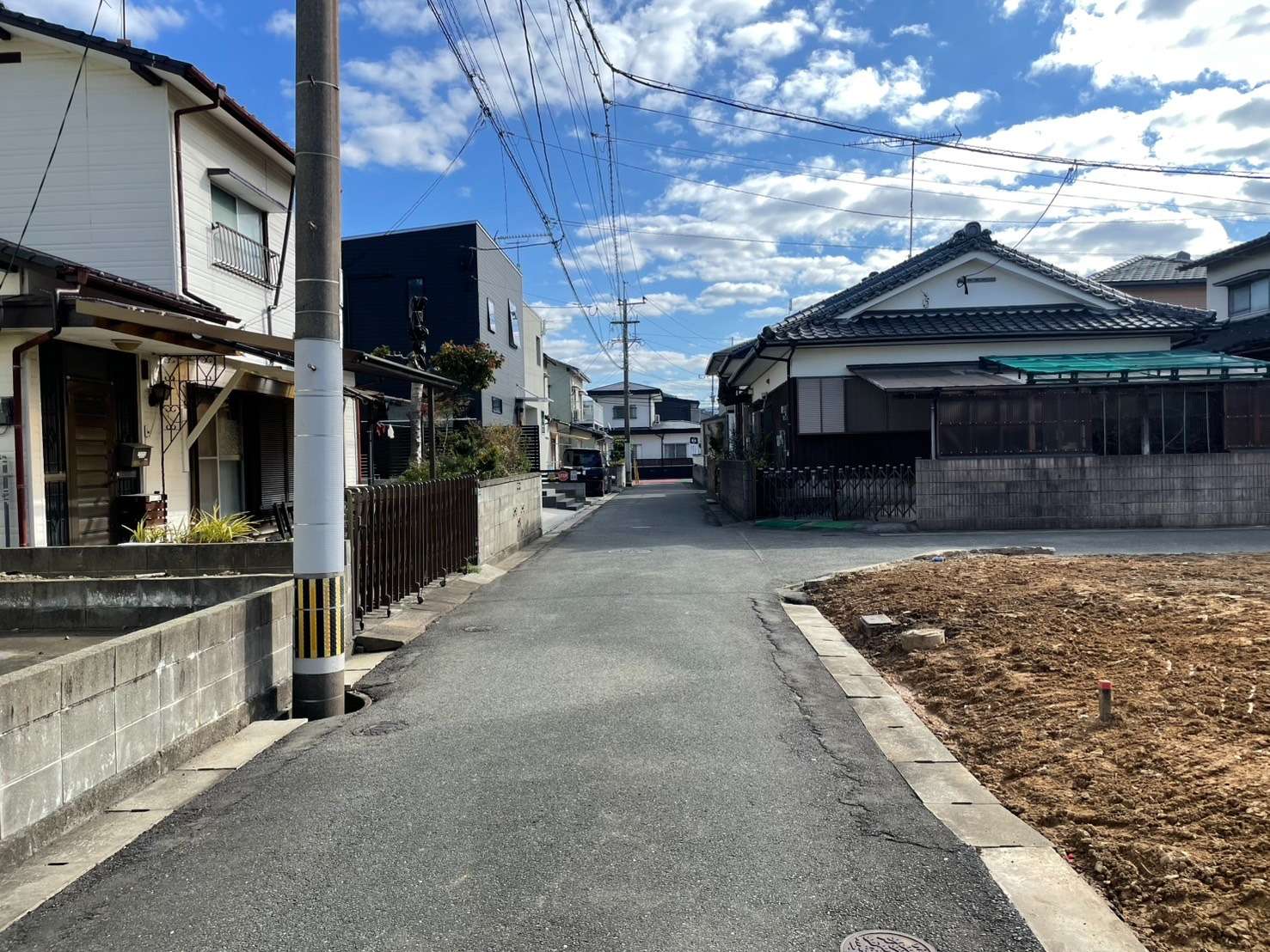 前面道路含む現地写真