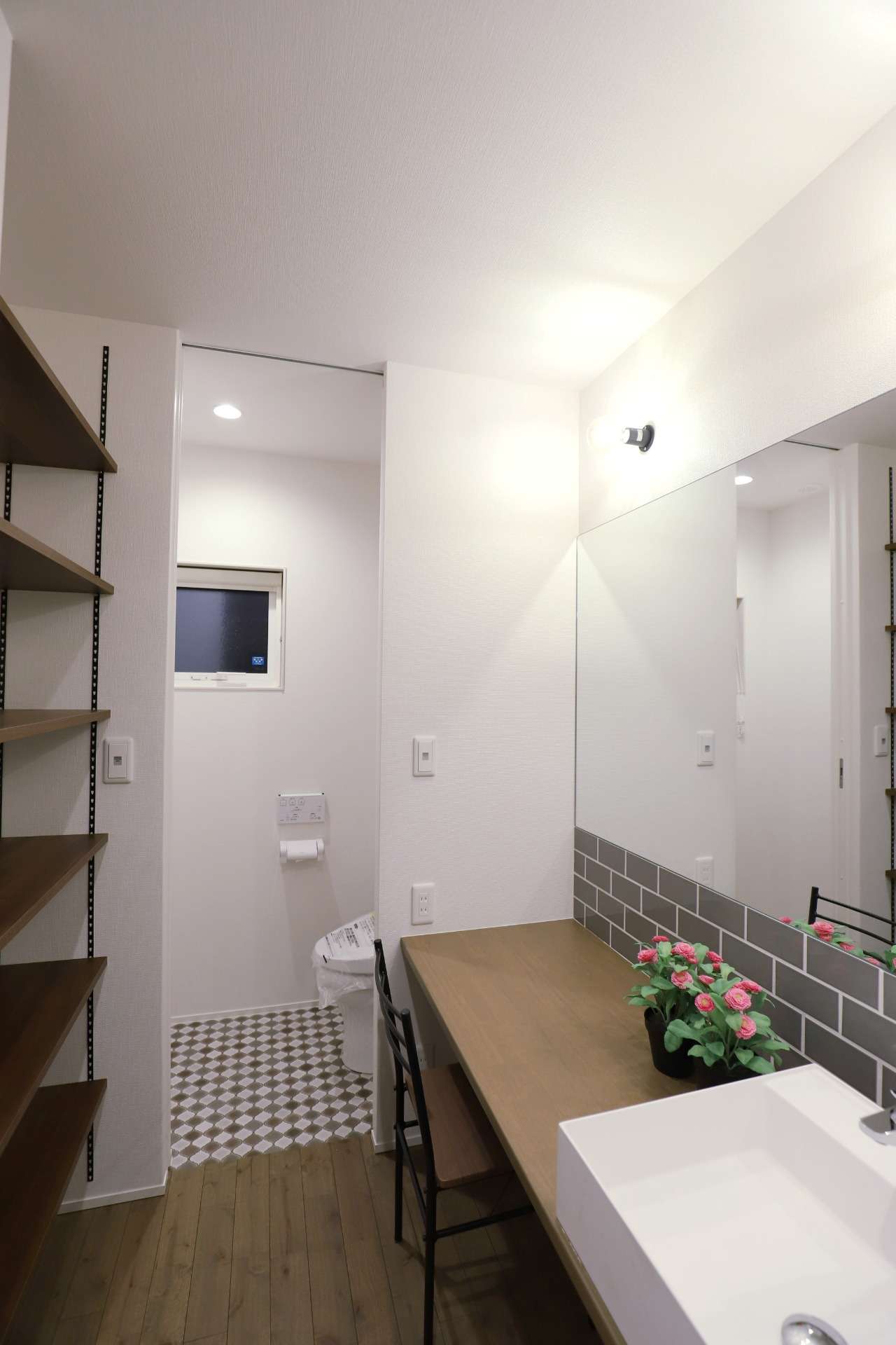 並んで準備ができる造作洗面台