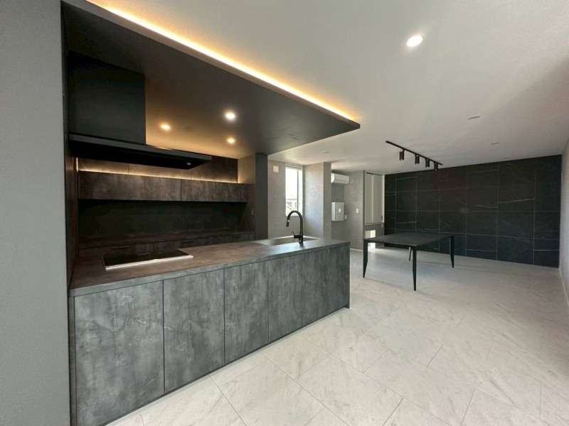 広々とした使いやすいキッチン