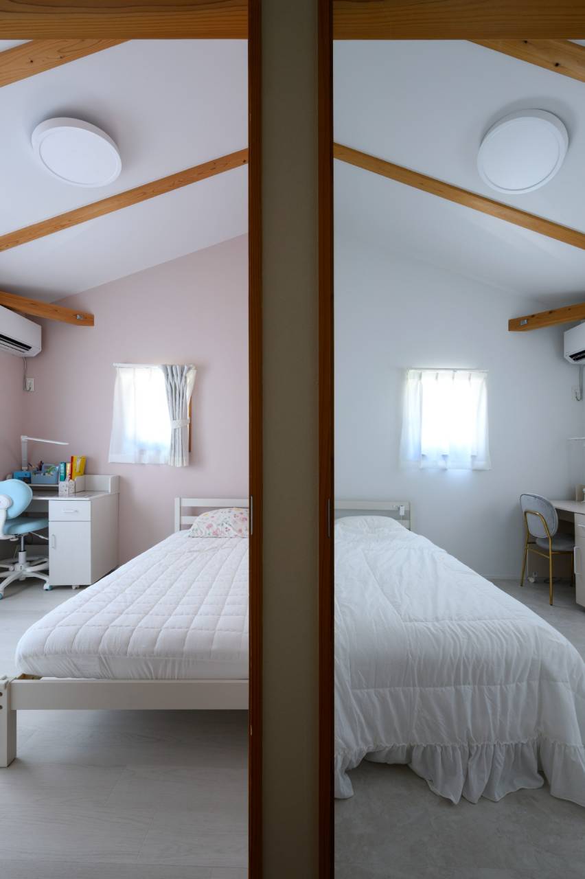 ひとつの大きな部屋を仕切って2部屋にした可変性のある間取り